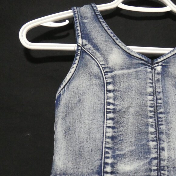 GUESS KIDS | small (7/8) girls | Denim Dress | Zip-Up Back Closure - Picture 3 of 16